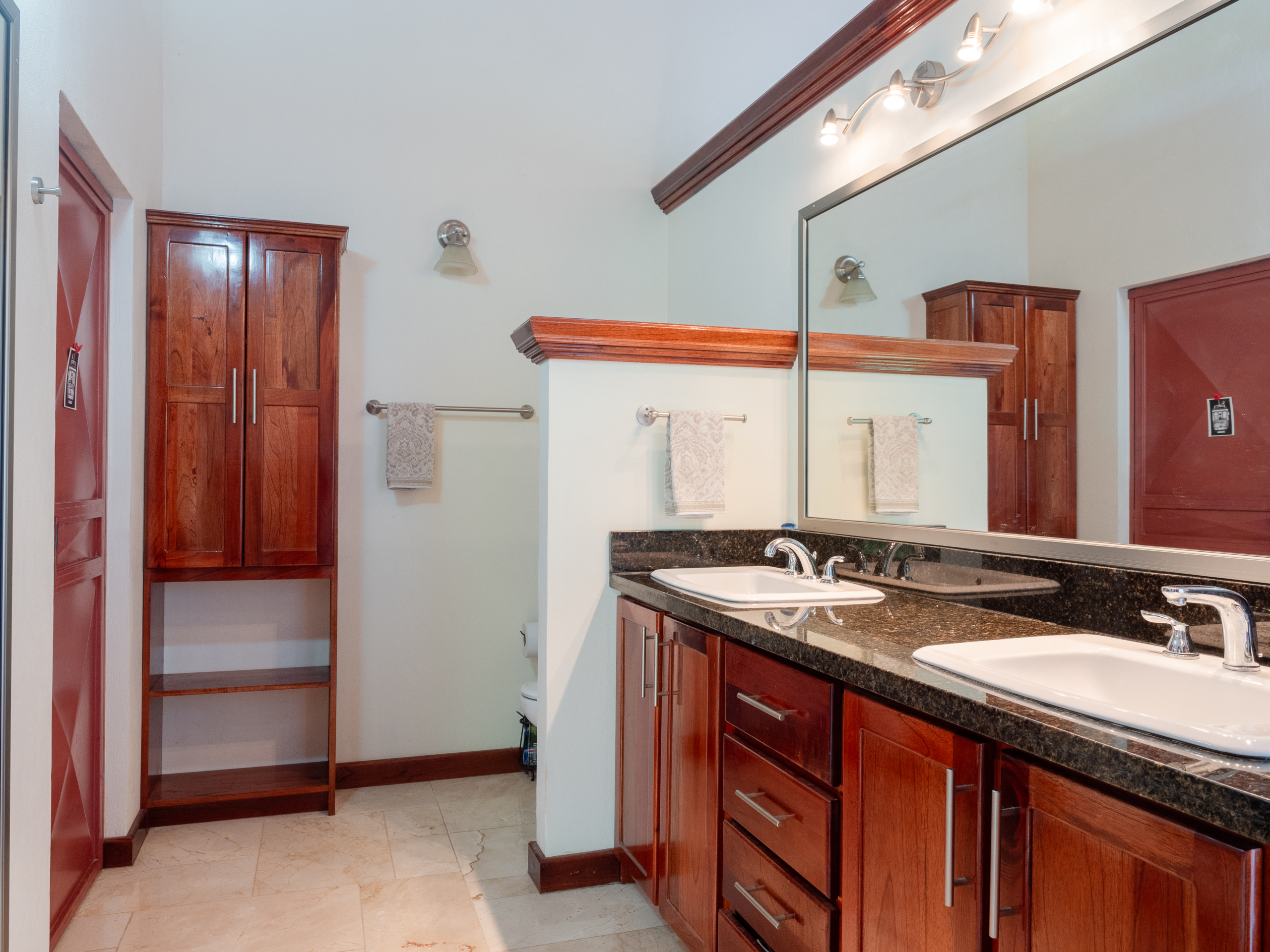 20240612_Yulian_OM1_RealEstate_Photo_CR_SouthPacific_CasaCostaVerde_4105