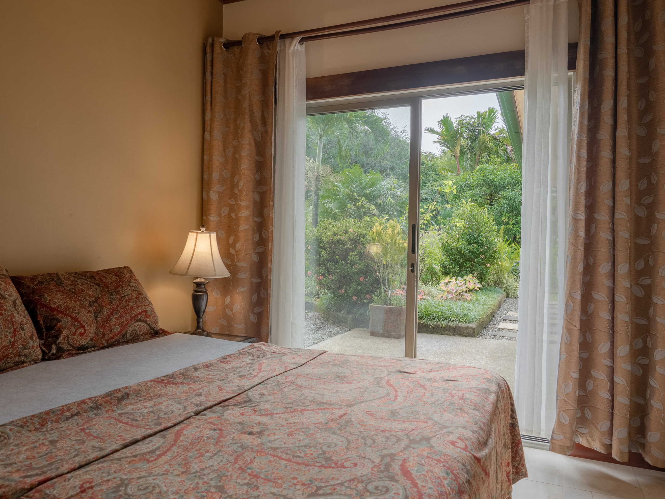 20240612_Yulian_OM1_RealEstate_Photo_CR_SouthPacific_CasaCostaVerde_4188-HDR