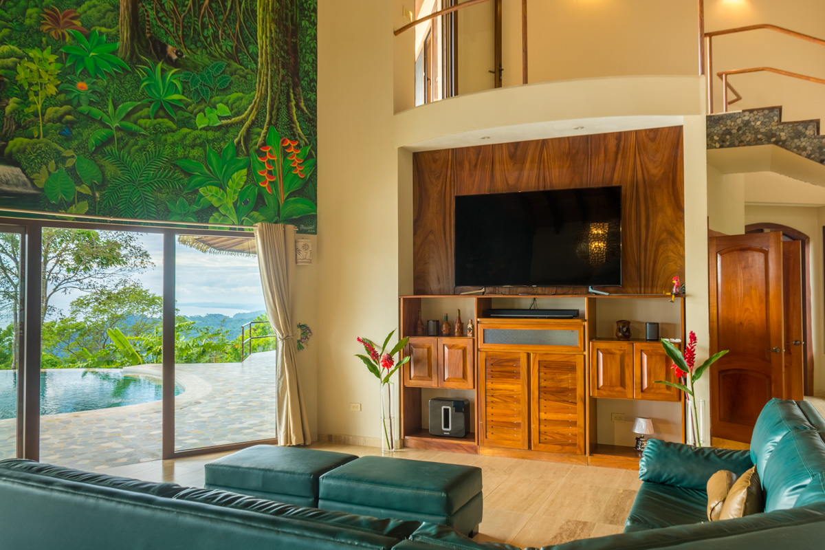 Monkey Ranch livingroom pool view