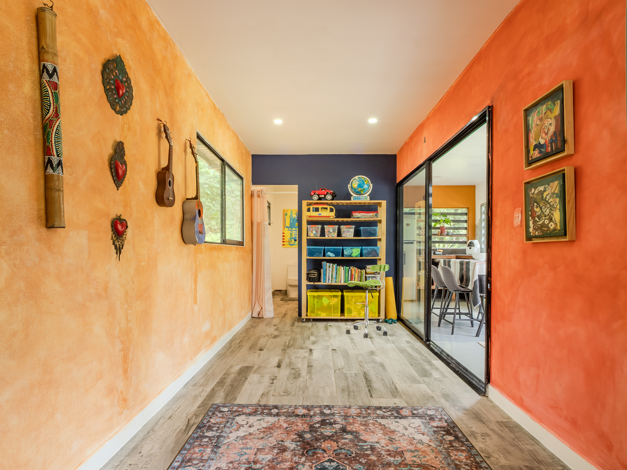 Cinco Ventanas Container & Land7