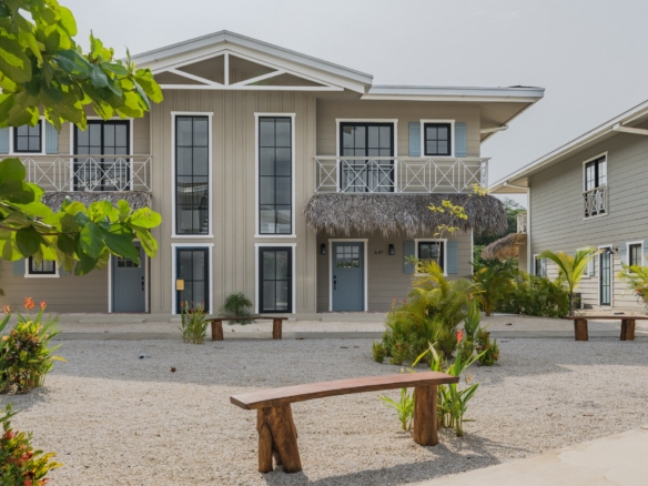 20260619 Yulian SonyA7IV Photo CR CentralPacific MIstico TI 80341 HDR